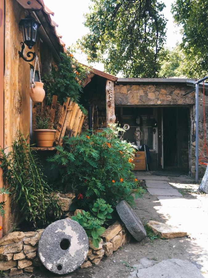 Alashkert Guesthouse ,Ալաշկերտ Հյուրատուն Gjumri Eksteriør billede